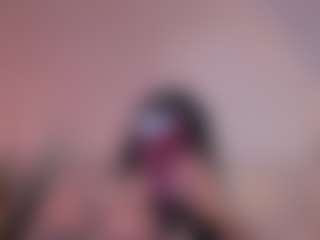 Live cam show with Vicky - Squirt on sexylive.show