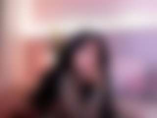 Live cam show with Vicky - Shaved Pussy on Camsoda