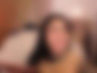 Live cam show with Vicky - Squirt White on Camsoda | colombia