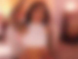 Live cam show with Vicky - Athletic Brown Eyes on Cam Slut
