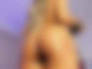 Live cam show with adeline - Skinny on Cam Slut