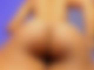 Live cam show with adeline - Colombia Young Adult on CamSodaAdn