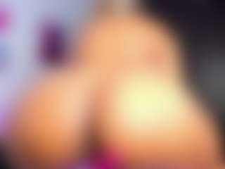Live cam show with adeline - Colombia Young Adult on Camsoda
