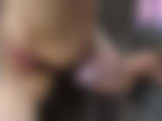 Live cam show with Ivanova - Hairy Pussy Teen (18+) on CamClone