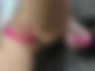 Live cam show with Ivanova - Hairy Pussy Teen (18+) on sexylive.show