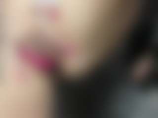 Live cam show with Ivanova - Blonde Hair on Livezox
