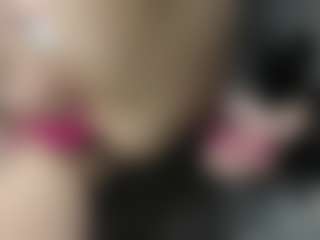 Live cam show with Ivanova - Orgasm on Dolls Live