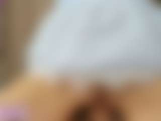 Live cam show with Ivanova - Orgasm on liverealitysex.com
