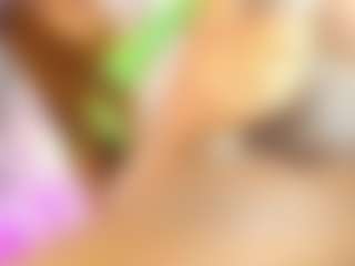 EmmaEbony's Live Sex Cam Show