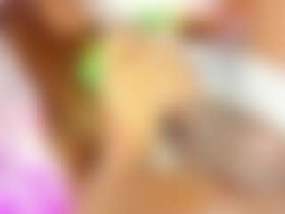 EmmaEbony's Live Sex Cam Show