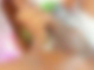 EmmaEbony's Live Sex Cam Show