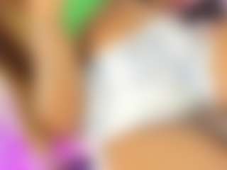 EmmaEbony's Live Sex Cam Show