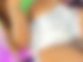 EmmaEbony's Live Sex Cam Show