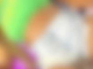 EmmaEbony's Live Sex Cam Show