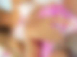 EmmaEbony's Live Sex Cam Show