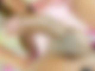 EmmaEbony's Live Sex Cam Show