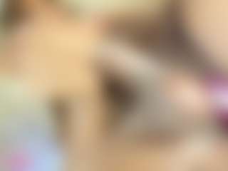Live cam show with EmmaEbony - HD on Camsoda