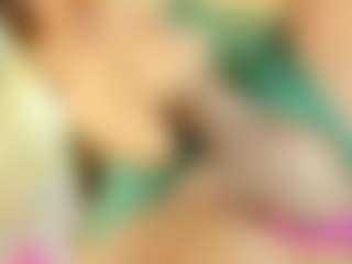 Live cam show with EmmaEbony - Facial Piercings on testsause.com