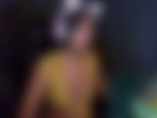 Live cam show with kat - Average on Gym Cam Girls