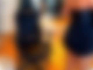 Mileysin1111's Live Sex Cam Show