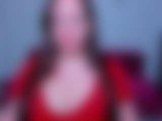 Live cam show with BubbleEmma - Cute on CamwithHer