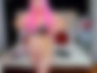 Live cam show with BubbleEmma - Hairy Pussy on SxyPornLive