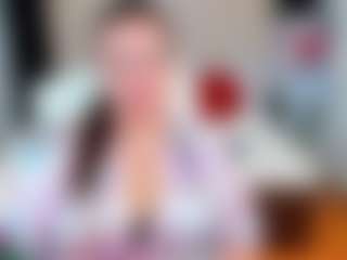 Live cam show with BubbleEmma - Facial Piercings on Camsoda