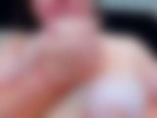 Live cam show with BubbleEmma - Thick on Dare Cams