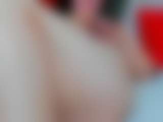 Live cam show with BubbleEmma - Oil on PervPlay.com