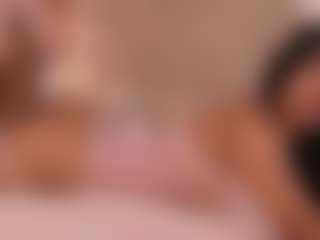 Live cam show with cherry-thompson - Amateur on TeamSkeetLive