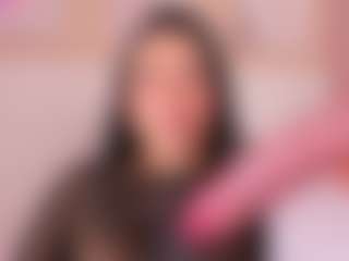 Live cam show with Jessy-Evanss - Nipple Piercings on AdultVida.com