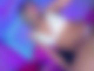 Live cam show with KaylaaSex - Average on Soda Cam