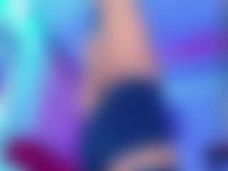 Live cam show with KaylaaSex - Black Hair on Camsoda