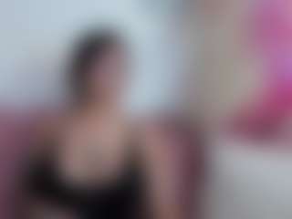 Live cam show with KittyNicolle - Teen (18+) on Hubzter Live