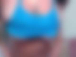 Live cam show with KittyNicolle - Bedroom on Hubzter Live