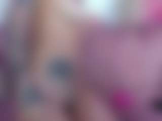 Live cam show with KittyNicolle - Sexy on TeamSkeetLive