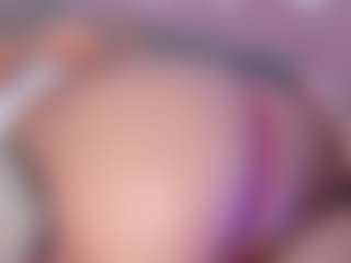 Live cam show with KittyNicolle - Petite on CamSodaAdn