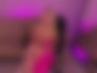 Live cam show with HannaConnorX - Camel Toe on TastyBlacksLive