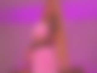 Live cam show with HannaConnorX - Ball Sucking on Free Soda