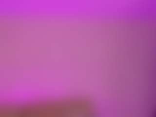 Live cam show with HannaConnorX - Small Ass on makecum.org