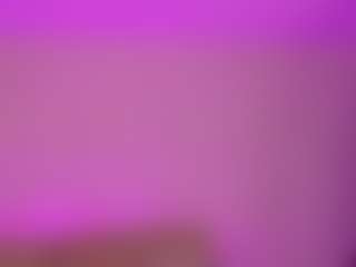 Live cam show with HannaConnorX - Ball Sucking on Camming Site