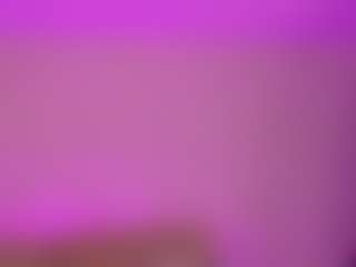 Live cam show with HannaConnorX - Swallow on Instabang