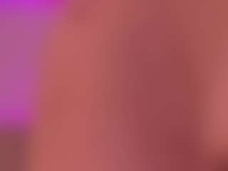 Live cam show with HannaConnorX - Living Room on studioflirtlive.com