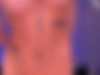 Live cam show with HannaConnorX - Camel Toe on Free Soda