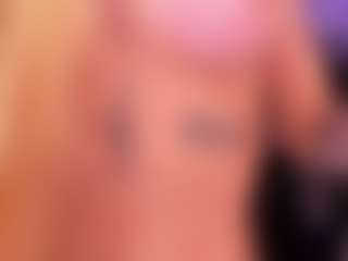 Live cam show with HannaConnorX - Small Ass on SpankPalCams