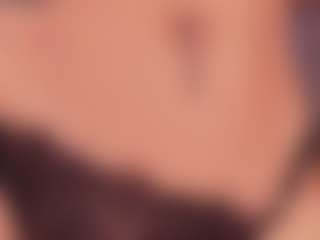 Live cam show with HannaConnorX - Living Room on Camsoda