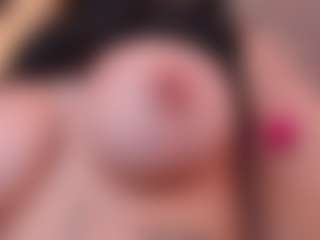 Live cam show with HannaConnorX - Amateur on Camsoda