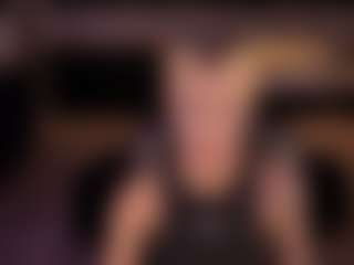 Live cam show with HannaConnorX - Living Room on xxxlivecams.org