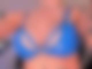 Live cam show with HannaConnorX - Amateur on Milfs Live