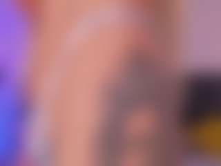 Live cam show with HannaConnorX - Small Ass on SpankPalCams